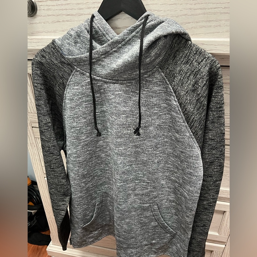 Brooklyn Cloth Men’s Hoodie, Grey Heather, Large